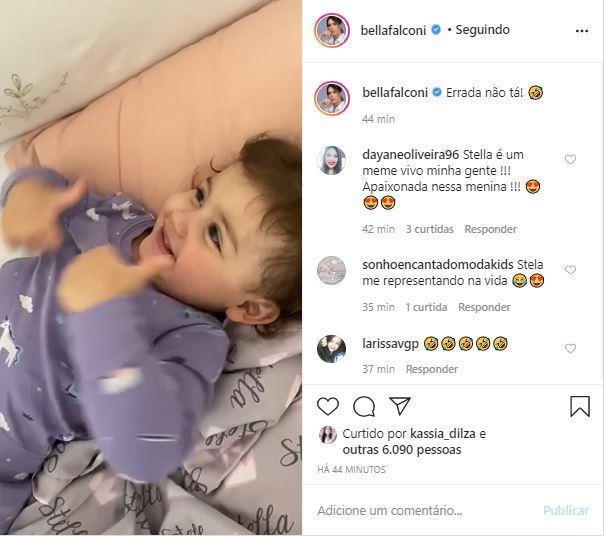 Bella Falconi se diverte ao ver a filha recusando comidas saudáveis