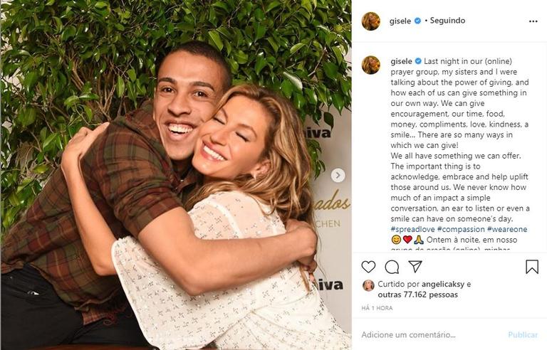 Gisele Bündchen compartilhar cliques com fãs e desabafa