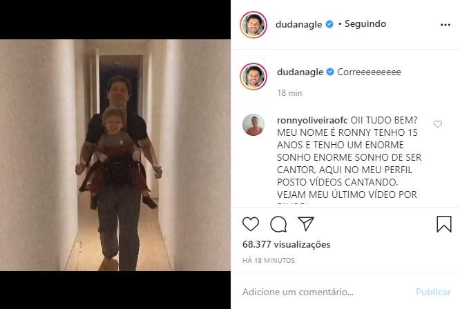 Duda Nagle e Zoe encantam em vídeo correndo no corredor