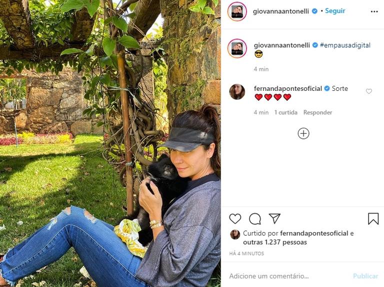 Giovanna Antonelli curte dia em meio a natureza