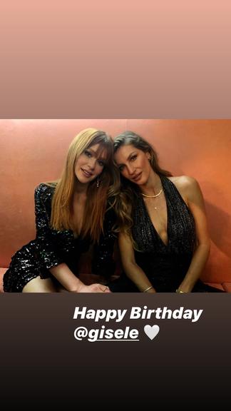 Marina Ruy Barbosa parabeniza Gisele Bundchen