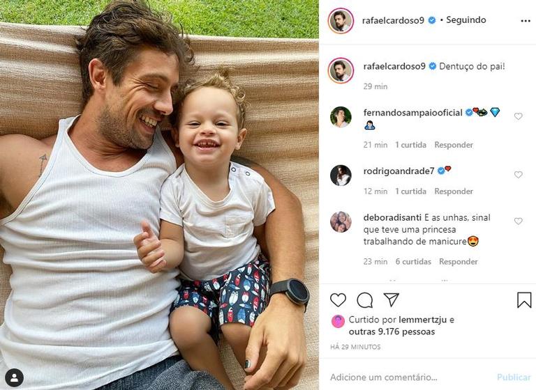 Rafael Cardoso encanta ao posar com o filho