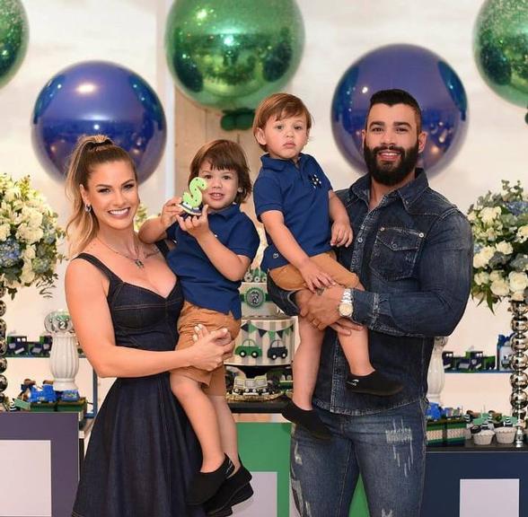 Andressa Suita e Gusttavo Lima celebram aniversário do filho