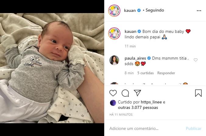 Kauan derrete a web com clique de seu filho recém-nascido