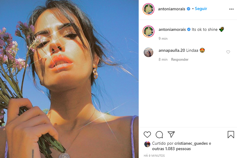 Antonia Morais surge cheia de brilho em novo clique