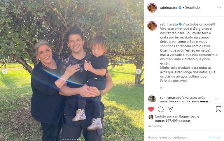 Sabrina Sato posta fotos de Zoe com os avós