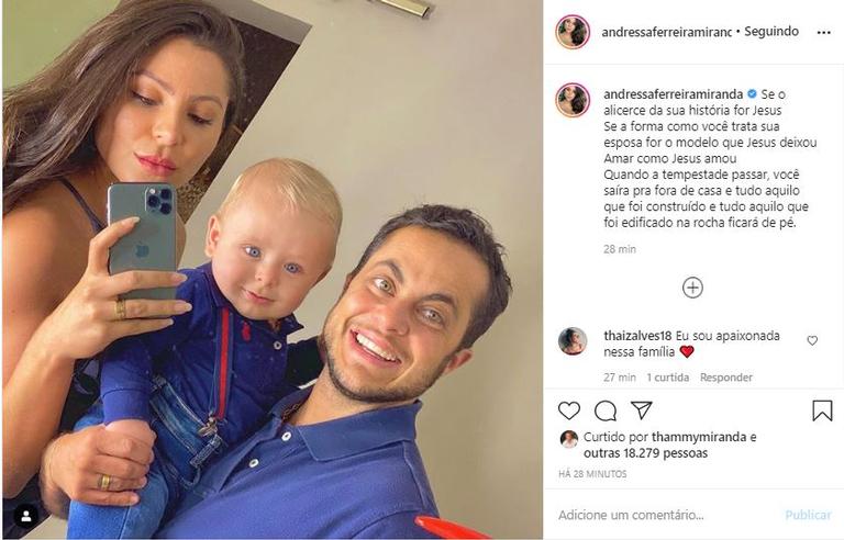 Andressa Ferreira encanta a web ao posar ao lado de Thammy e Bento