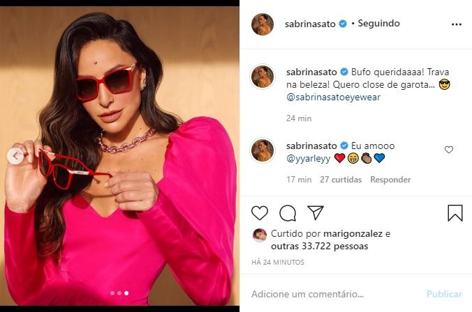 Zoe rouba a cena ao fazer carão em post de Sabrina Sato