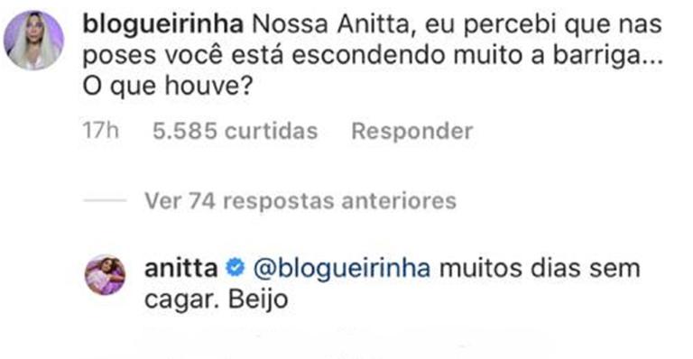 Anitta diverte fãs