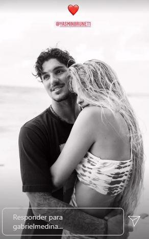 Gabriel Medina e Yasmin Brunet surgem coladinhos em clique fofo