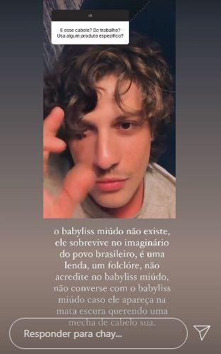 Chay Suede fala sobre o novo visual na web