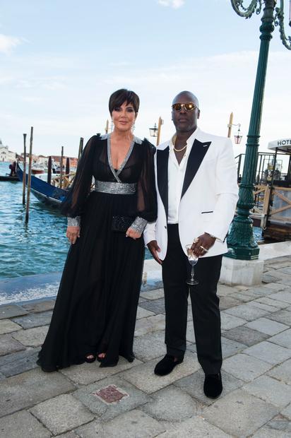 Kris Jenner no desfile da Dolce and Gabbana