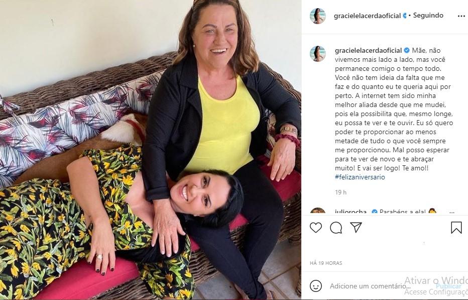 Graciele Lacerda com a mãe