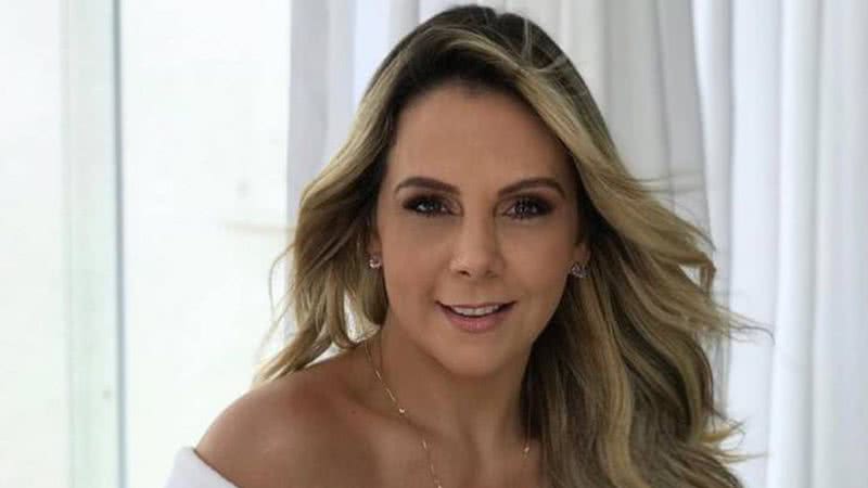 Carla Perez escolhe look curtinho e exibe abdômen chapado - (Reprodução/Instagram)