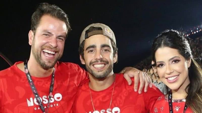 O ex-BBB Gustavo se encontrou com outros participantes elminados do BBB 22 na Sapucaí - Reprodução: Instagram