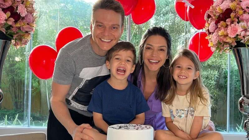 Thais Fersoza celebra seu aniversário com a família - Reprodução/Instagram