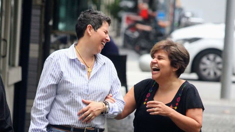 Adriane Bonato e Claudia Rodrigues curtem passeio - Fotos: Dan Delmiro / AgNews