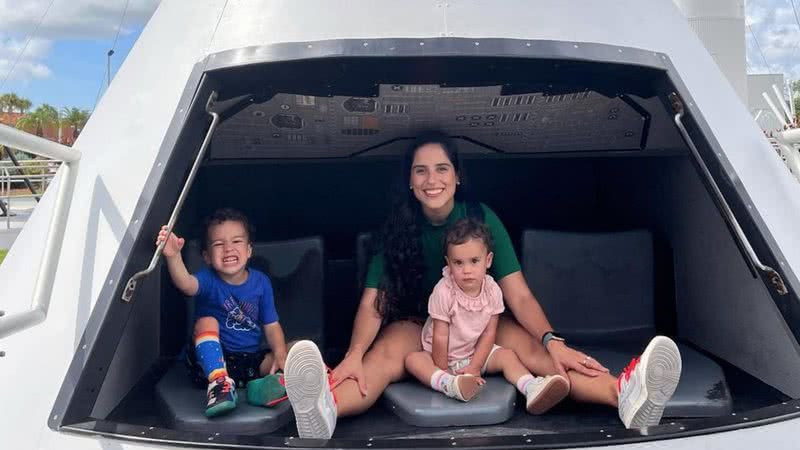 Nos Estados Unidos, Camilla Camargo curte passeio divertido na companhia dos filhos - Reprodução/Instagram