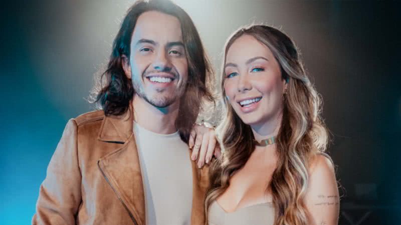 Thiago Mart e Gabriela Luz, que formam o duo MAR ABERTO - Foto: Divulgação