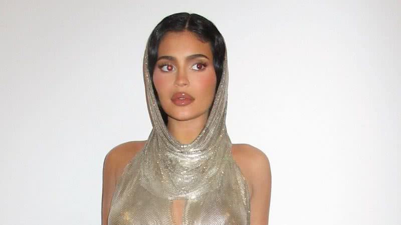 Kylie Jenner posa com look futurista - Reprodução/Instagram