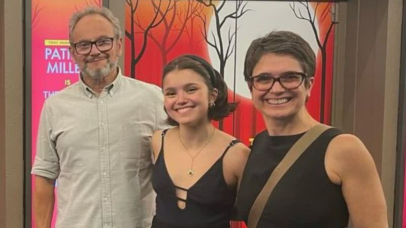 Sandra Annenberg exibiu um momento raro e super especial ao lado de sua família após assistir um musical na Broadway - Reprodução/Instagram