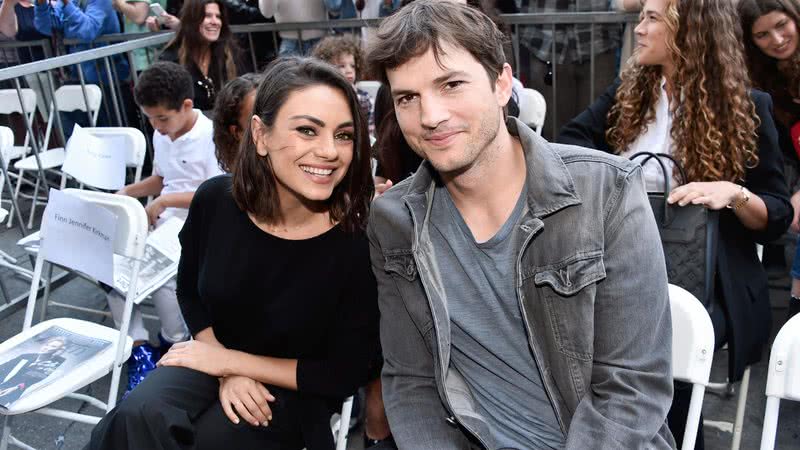 Os atores Mila Kunis e Ashton Kutcher; casal está junto desde 2015 e tem dois filhos - Foto: Alberto E. Rodriguez/Getty Images