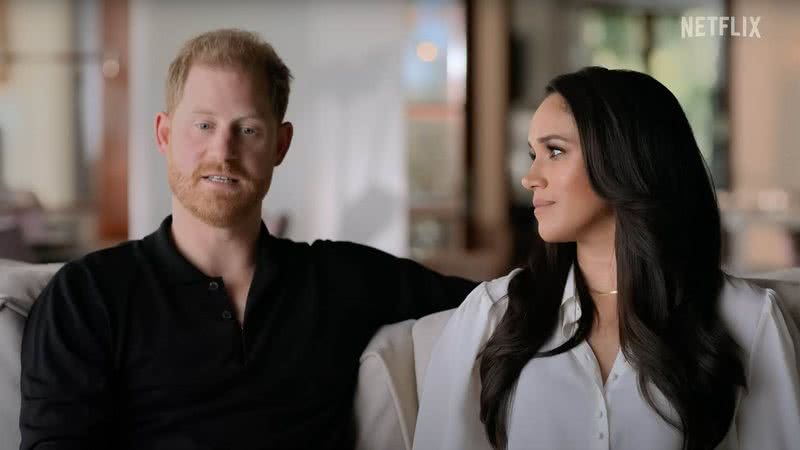 Príncipe Harry e Meghan Markle no documentário da Netflix - Foto: Reprodução / Netflix