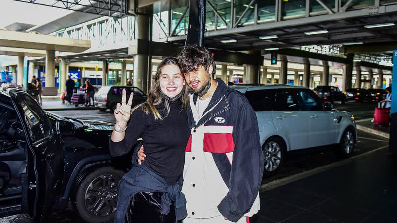 Virginia Fonseca e Zé Felipe desembarcam na Grande São Paulo - Fotos: Marcelo Sá Barretto e Araújo / AgNews