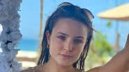 Atriz Larissa Manoela aproveita praia no Rio com amigos - Reprodução/Instagram