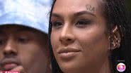 BBB 22: Linn da Quebrada surge de biquíni amarelo e surpreende confinados - (Divulgação/TV Globo)