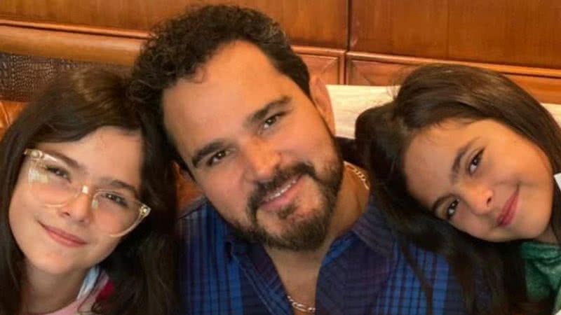 Luciano Camargo celebra aniversário de 12 anos das filhas gêmeas, Isabella e Helena - Reprodução/Instagram