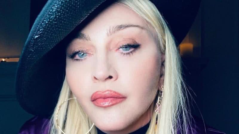 Aos 63 anos, Madonna surge decotadíssima e beleza chama atenção - (Reprodução/Instagram)