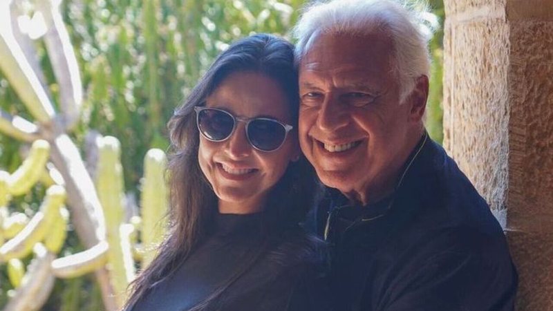 Antônio Fagundes e Alexandra Martins surgem em clima de amor em novo clique - Reprodução / Instagram