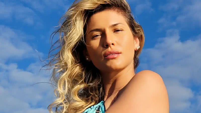 Lívia Andrade na praia - Reprodução/Instagram