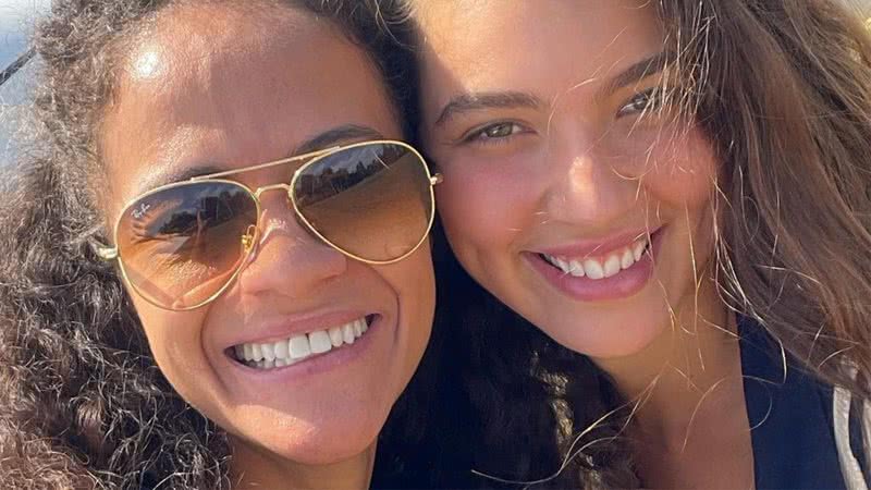 Alanis Guillen e Aline Borges mostram rebolado ao som de Ludmilla - Reprodução/Instagram