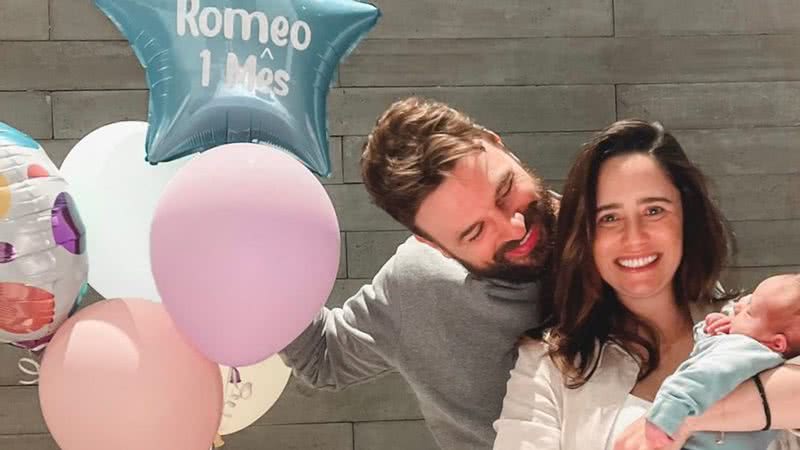 Cássio Reis e Fernanda Vasconcellos celebraram mesversário do filho - Reprodução/Instagram