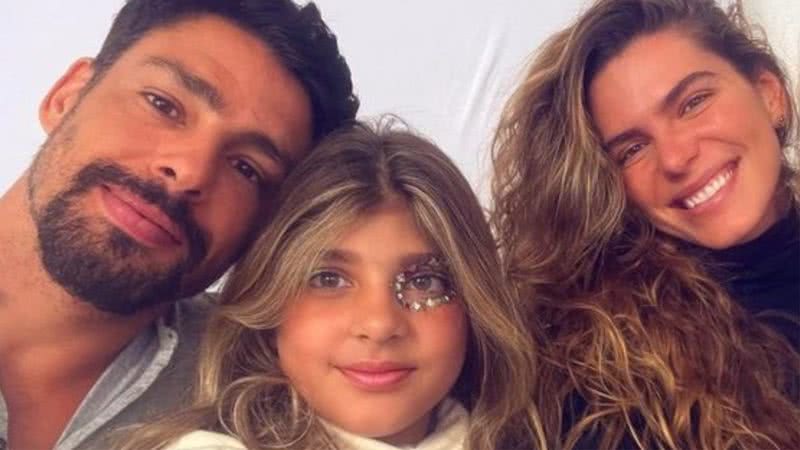 Mariana Goldfarb posa com a filha de Cauã Reymond em jantar na Itália: - Reprodução/Instagram