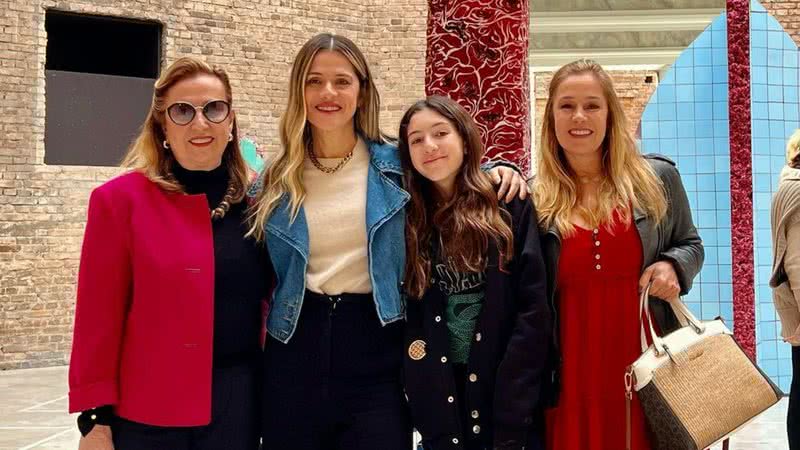 Ingrid Guimarães curte passeio em museu na companhia de sua família - Reprodução/Instagram