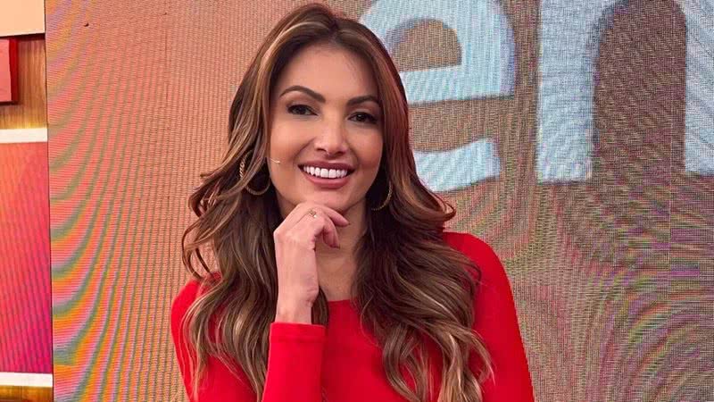 Patrícia Poeta arrasa com look vermelho no 'Encontro' - Reprodução/Instagram