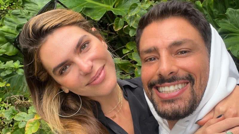 Cauã Reymond e Mariana Goldfarb protagonizam cena romântica - Reprodução/ Instagram