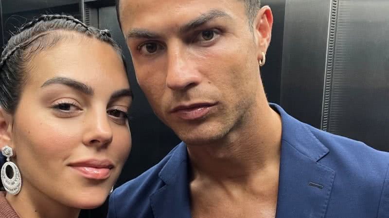 De férias, Cristiano Ronaldo e Georgina Rodriguez reúnem os cinco filhos em clique raro e especial - Foto/Instagram