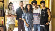 Marcelo (Lucas Leto), Tenório (Murilo Benício), Zuleica (Aline Borges), Roberto (Cauê Campos) e Renato (Gabriel Santana) na novela Pantanal - Foto: Globo / João Miguel Junior