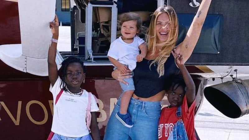 Giovanna Ewbank publica clique perfeito dos filhos e baba - Reprodução/Instagram