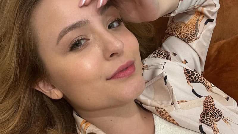 Larissa Manoela posta selfie no camarim da Globo - Foto: Reprodução / Instagram