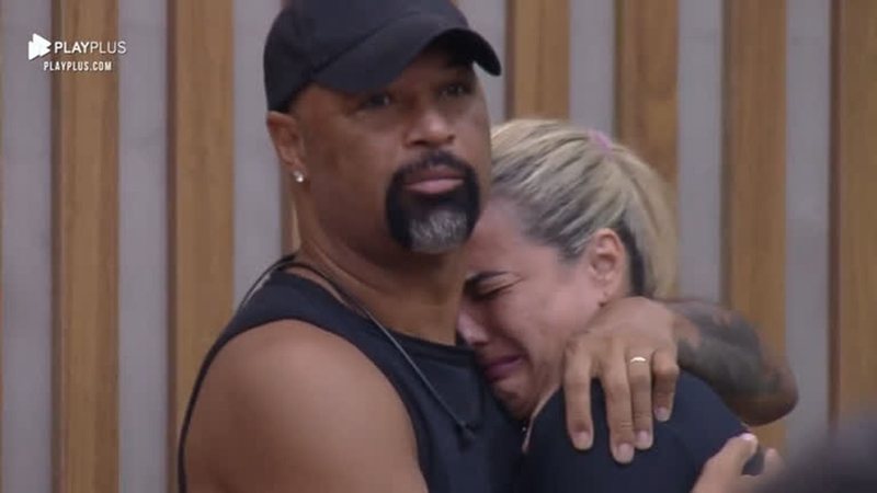 Power Couple: Dinei se irrita e alfineta participante na cozinha - (Reprodução/Record TV)