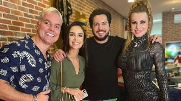 Deborah Albuquerque e Bruno Salomão com o casal Thiago Bertoldo e Geórgia Fröhlich - Divulgação