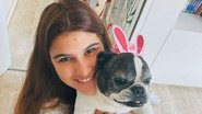 Giulia Costa exibe cliques encantadores coladinha com sua cachorrinha - Reprodução/Instagram