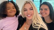 Andreza Cooper, babá de True, ganha surpresa de aniversário de Khloé Kardashian - Reprodução/Instagram