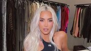 Kim Kardashian recebeu elogios dos fãs ao posar em look brilhante - Reprodução: Instagram