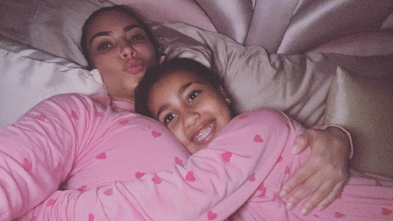 Kim Kardashian encantou os fãs ao dividir fotos com a filha mais velha - Reprodução/Instagram